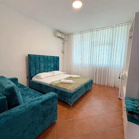 Hotel Kiki 4* Velipojë